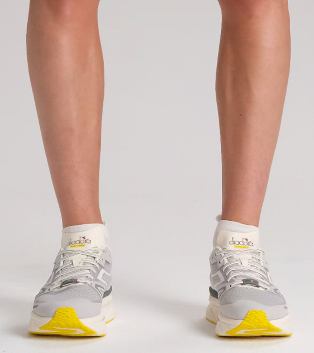 Diadora ATOMO V7000-2