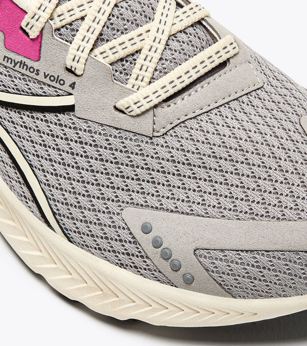 Diadora MYTHOS BLUSHIELD VOLO 4 W 2030