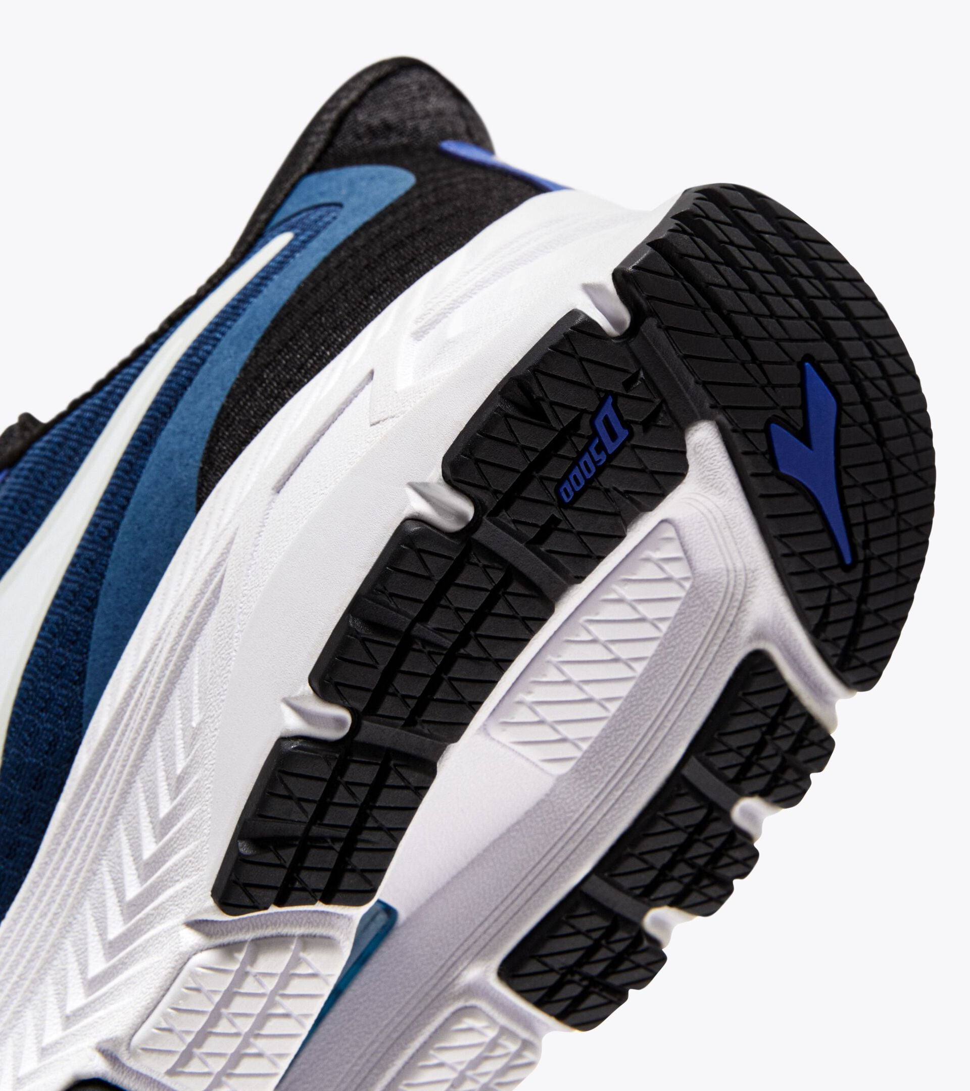 Diadora MYTHOS BLUSHIELD 9 VORTICE
