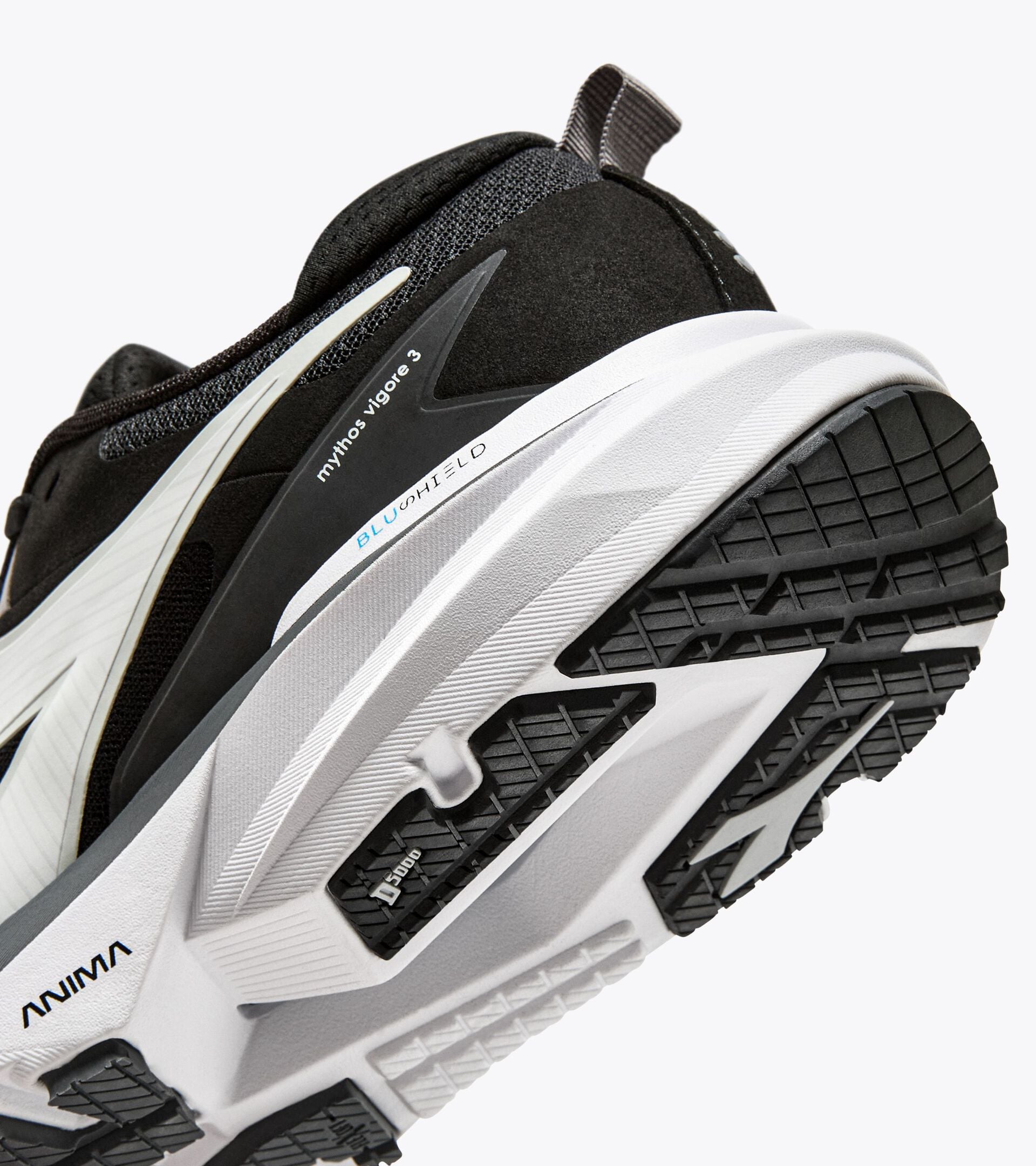 Diadora MYTHOS BLUSHIELD VIGORE 3 WIDE