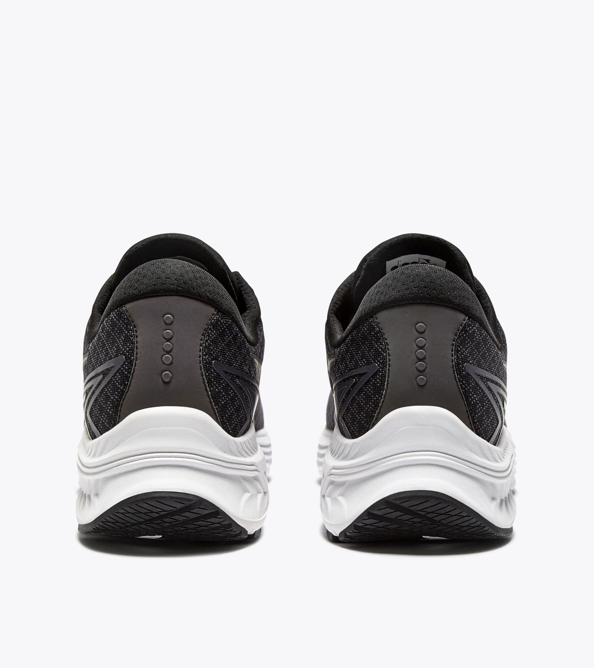 Diadora MYTHOS BLUSHIELD 10 VORTICE HIP