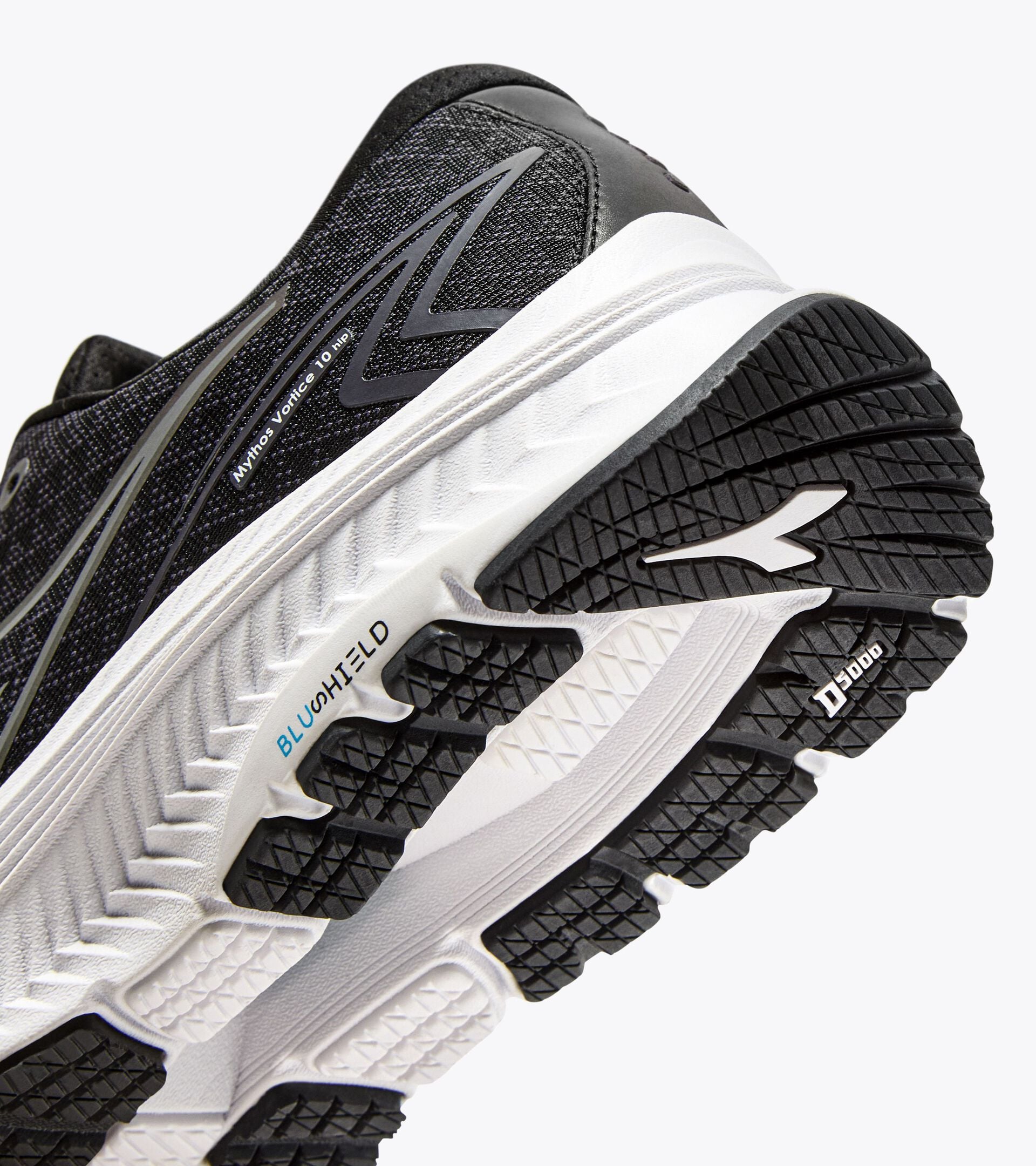 Diadora MYTHOS BLUSHIELD 10 VORTICE HIP