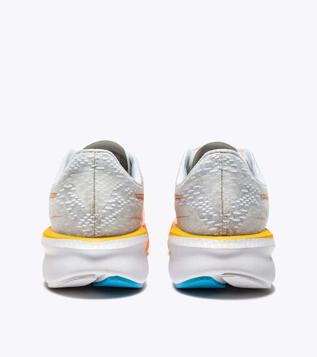 Diadora MYTHOS BLUSHIELD VOLO 5