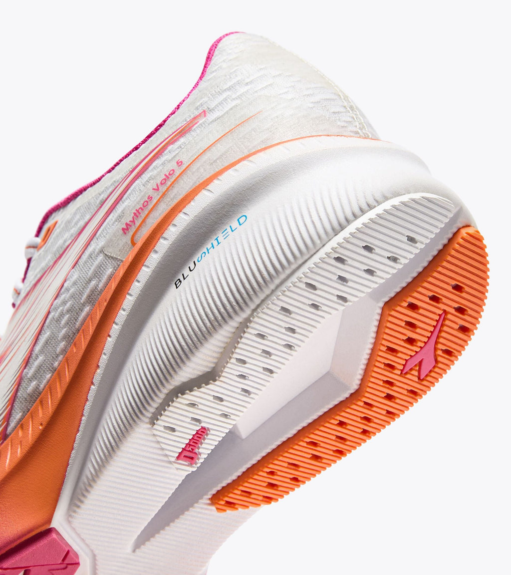 Diadora MYTHOS BLUSHIELD VOLO 5 W