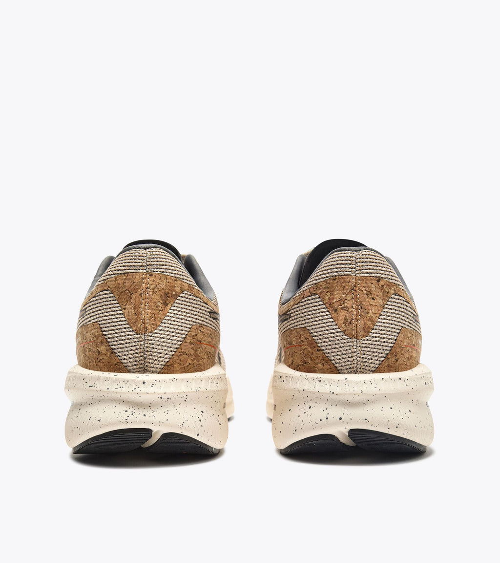 Diadora MYTHOS BLUSHIELD VOLO 5 2030