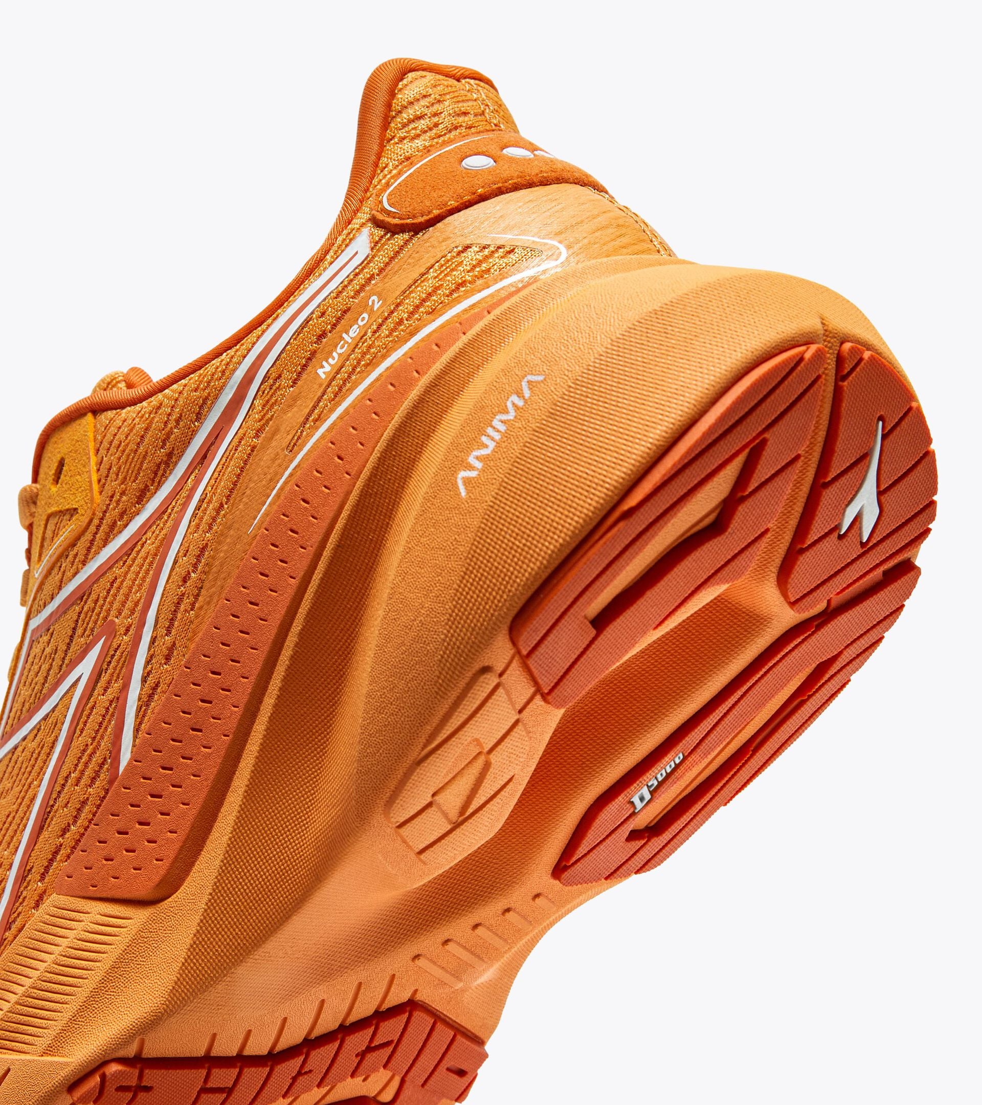 Diadora NUCLEO 2 W