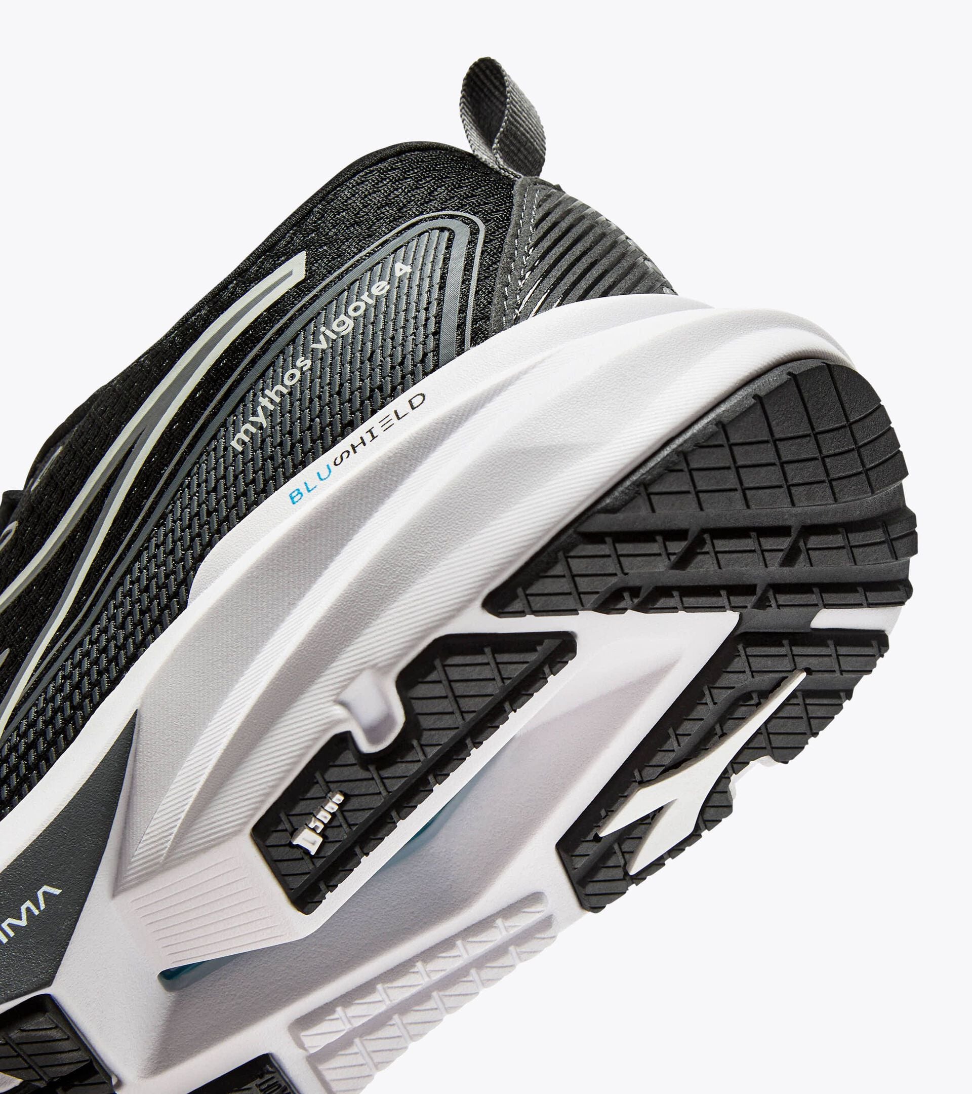 Diadora MYTHOS BLUSHIELD VIGORE 4
