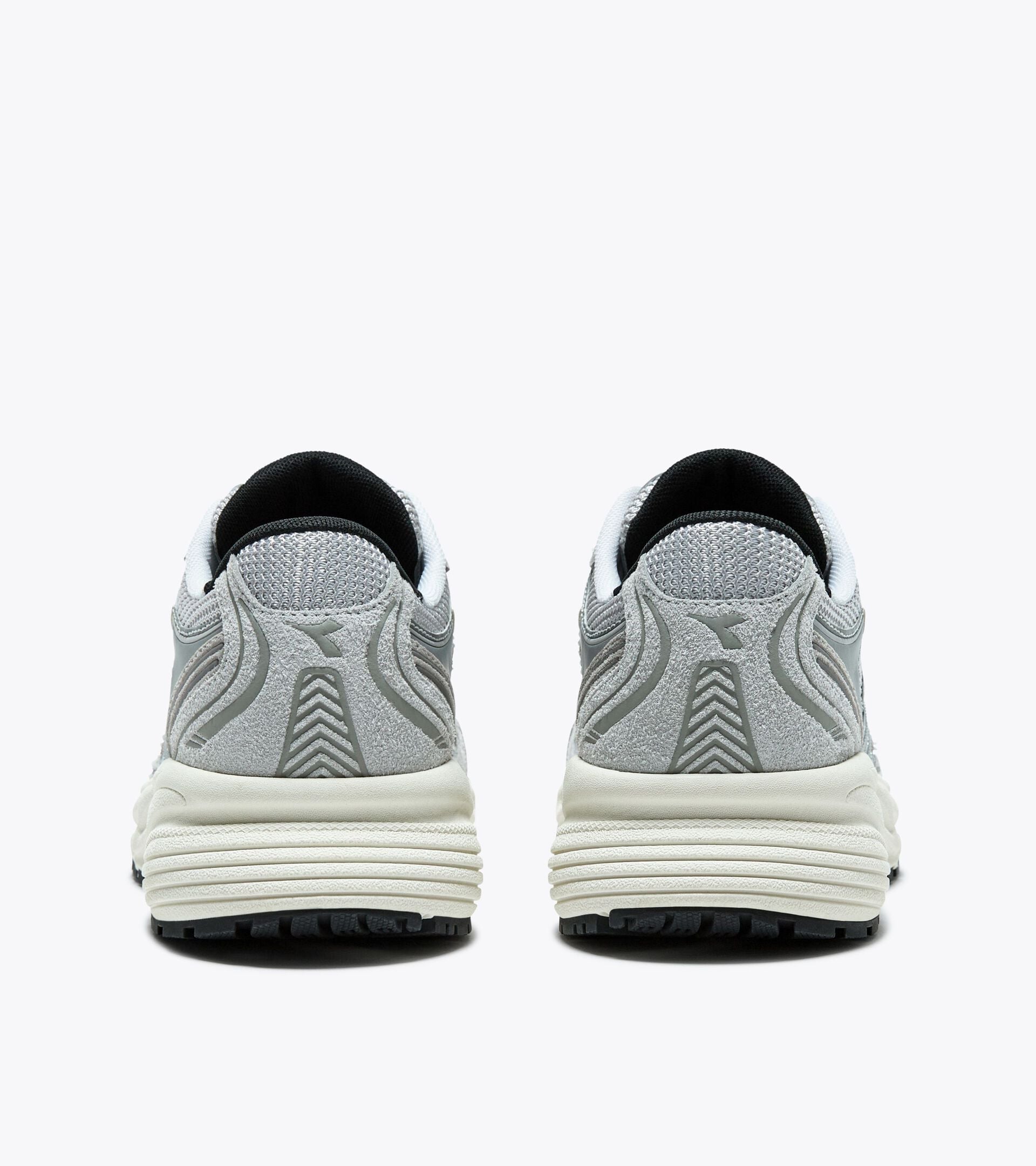 Diadora MYTHOS STAR