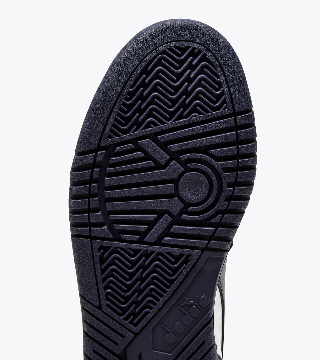 Diadora DEUCE