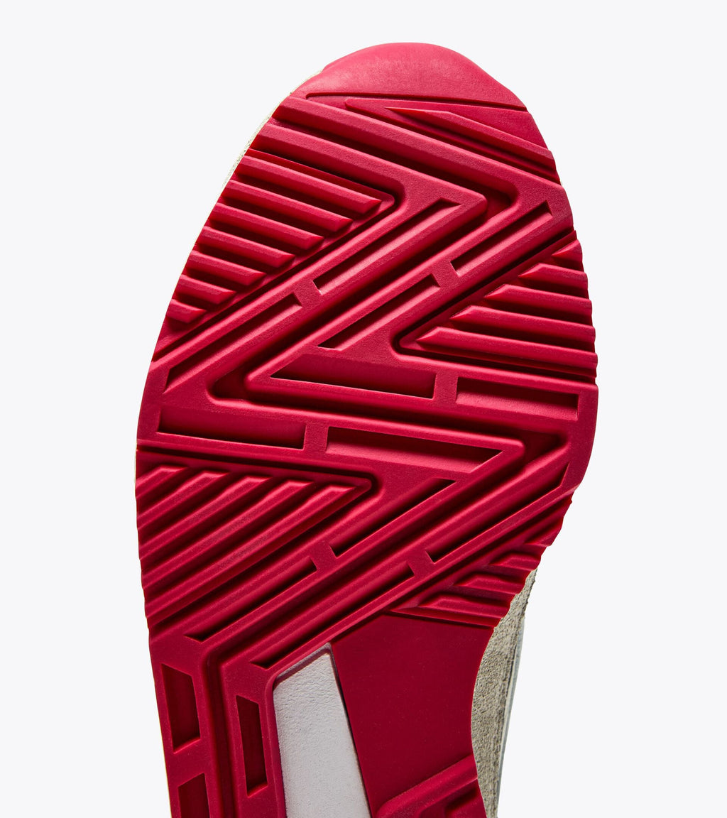 Diadora V7000 HIKMET