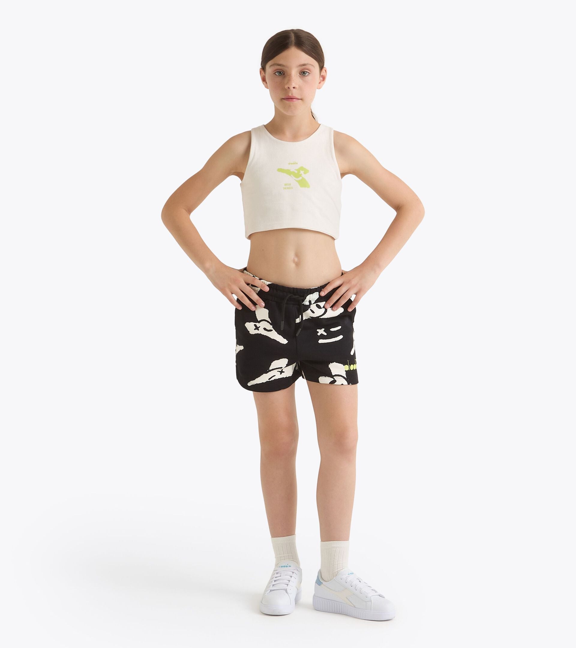 Diadora JG. SHORTS SMILE LOGO