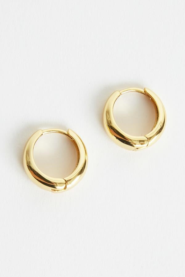  SOUTH MOON UNDER Smooth Huggie Earrings