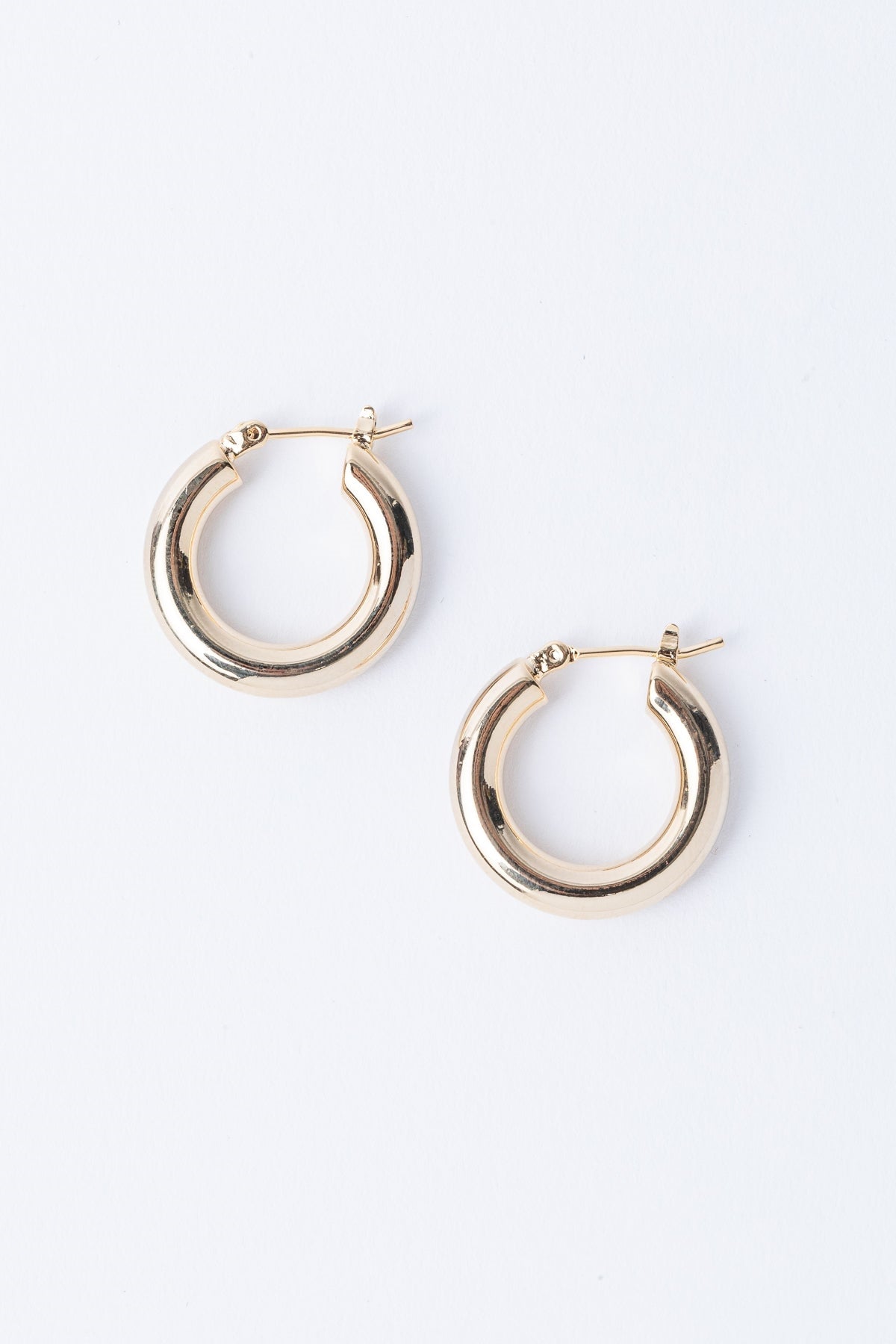  SOUTH MOON UNDER Classic Hoop Earring