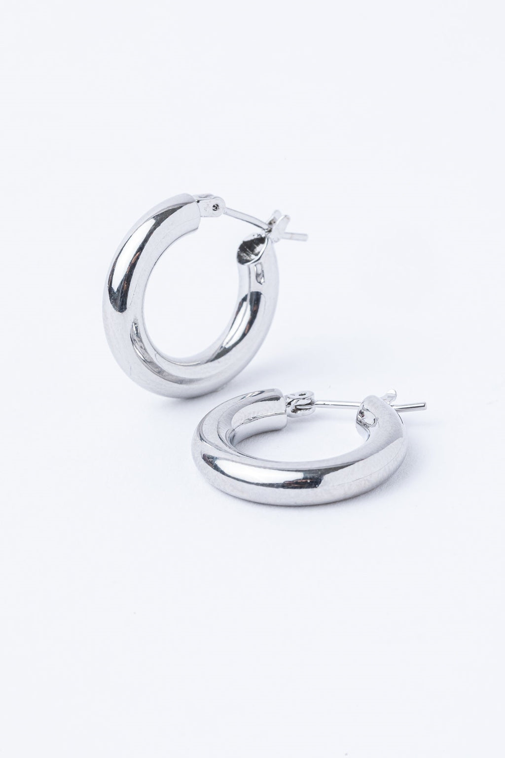  SOUTH MOON UNDER Classic Hoop Earring