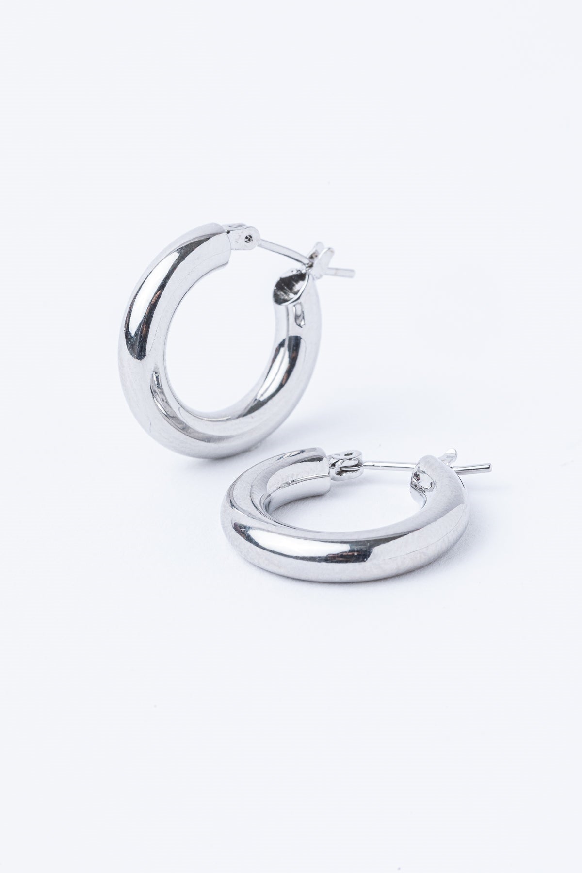  SOUTH MOON UNDER Classic Hoop Earring