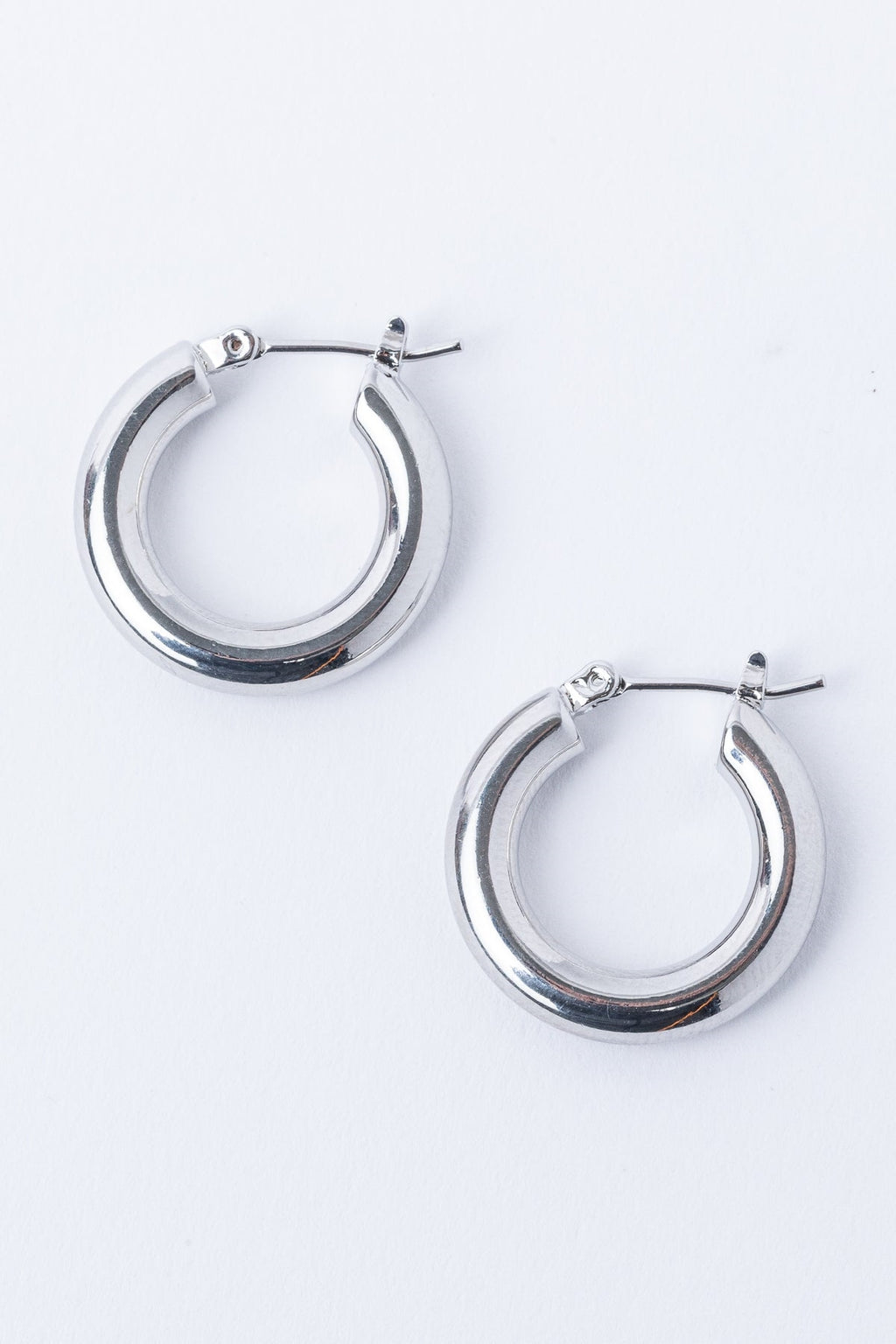  SOUTH MOON UNDER Classic Hoop Earring